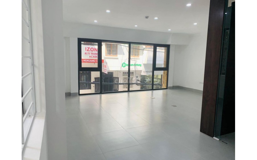 CHO THUÊ MBKD LÀM VP, SHOWROOM PHỐ HOÀNG CẦU, 2 TẦNG, 50M2, MT 15M2, 35 TRIỆU